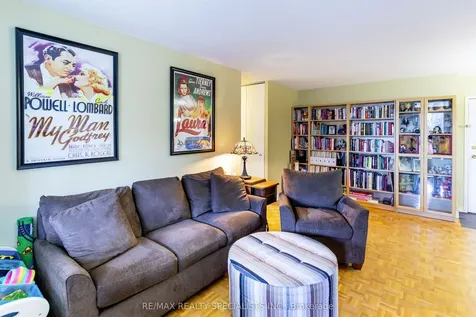 966 Inverhouse Drive Mississauga ON L5J 4B6