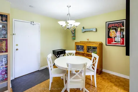 966 Inverhouse Drive Mississauga ON L5J 4B6