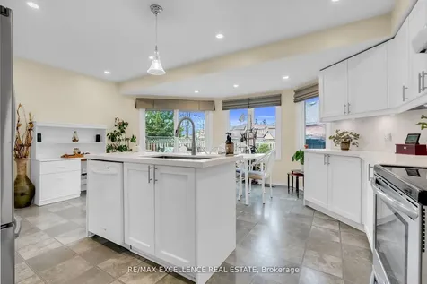 4 Novella Place Brampton ON L6S 5X1