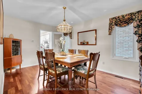 4 Novella Place Brampton ON L6S 5X1