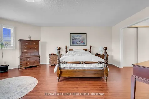 4 Novella Place Brampton ON L6S 5X1