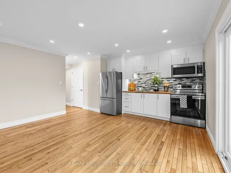 592 Montbeck Crescent Mississauga ON L5G 1N8