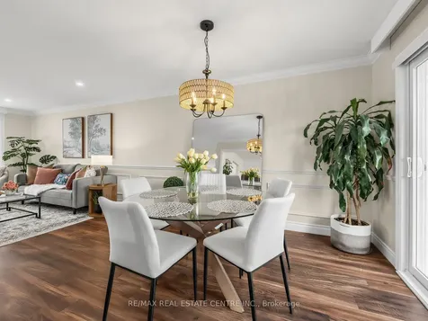 592 Montbeck Crescent Mississauga ON L5G 1N8