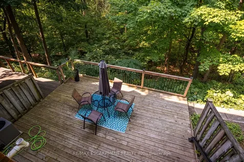 1560 Kerns Road Burlington ON L7P 3A7