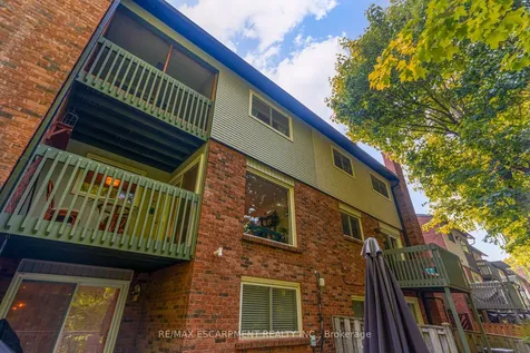 1560 Kerns Road Burlington ON L7P 3A7