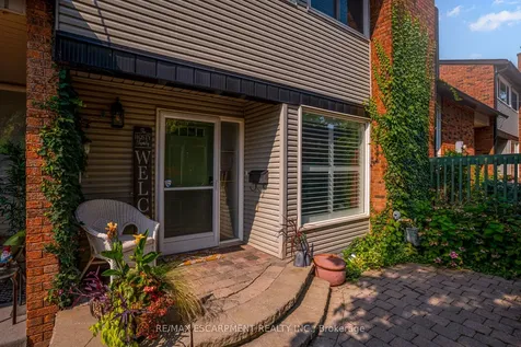1560 Kerns Road Burlington ON L7P 3A7