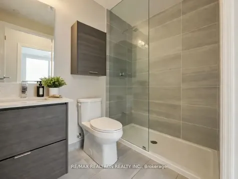 30 Elm Drive W Mississauga ON L5B 0N6