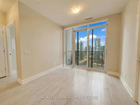 30 Elm Drive W Mississauga ON L5B 0N6