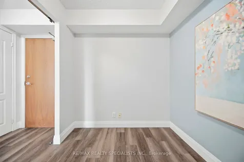 1 Elm Drive W Mississauga ON L5B 4M1