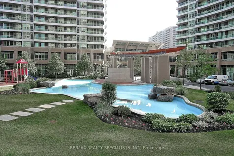 1 Elm Drive W Mississauga ON L5B 4M1