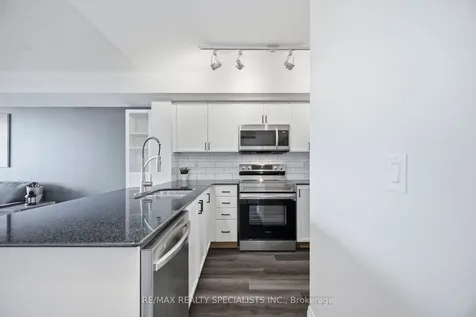 1 Elm Drive W Mississauga ON L5B 4M1