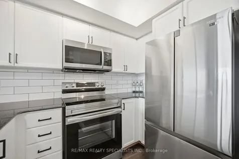 1 Elm Drive W Mississauga ON L5B 4M1