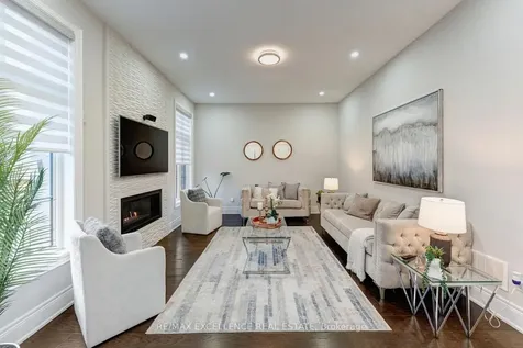 8 Settlers Field Road Brampton ON L6X 5P2