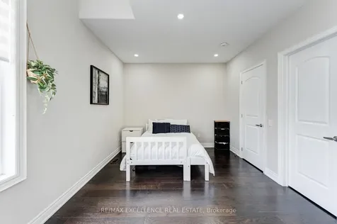 8 Settlers Field Road Brampton ON L6X 5P2