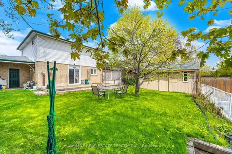 50 Esplanade Road Brampton ON L6T 2C8