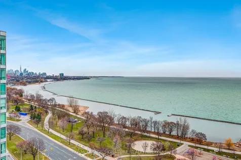 1910 Lake Shore Boulevard W Toronto ON M6S 1A2