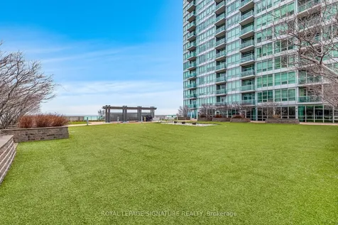 1910 Lake Shore Boulevard W Toronto ON M6S 1A2