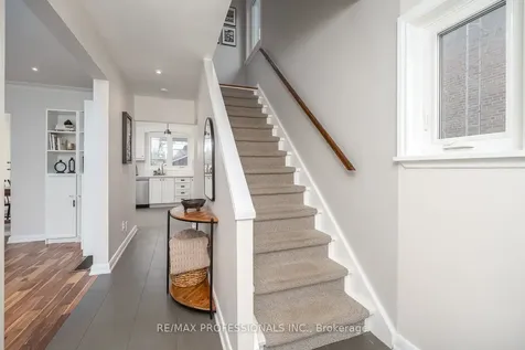 4 Edilou Drive Toronto ON M8W 4B2