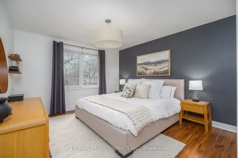 4 Edilou Drive Toronto ON M8W 4B2