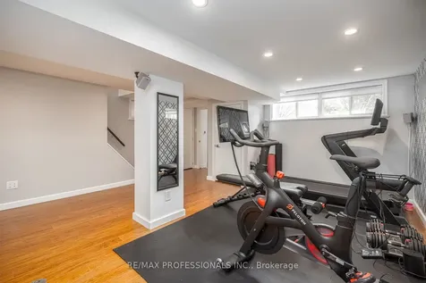 4 Edilou Drive Toronto ON M8W 4B2