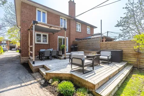 4 Edilou Drive Toronto ON M8W 4B2