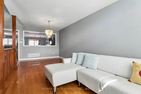 12 Goldie Avenue Brampton ON L7A 2C8