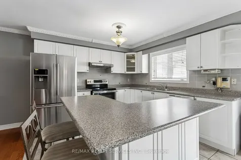 12 Goldie Avenue Brampton ON L7A 2C8