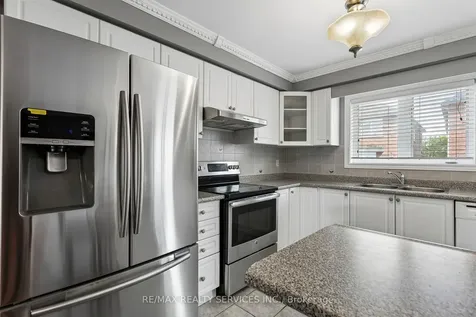 12 Goldie Avenue Brampton ON L7A 2C8