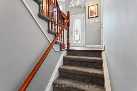 12 Goldie Avenue Brampton ON L7A 2C8
