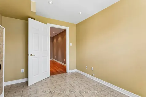 12 Goldie Avenue Brampton ON L7A 2C8