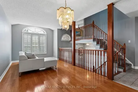 12 Goldie Avenue Brampton ON L7A 2C8