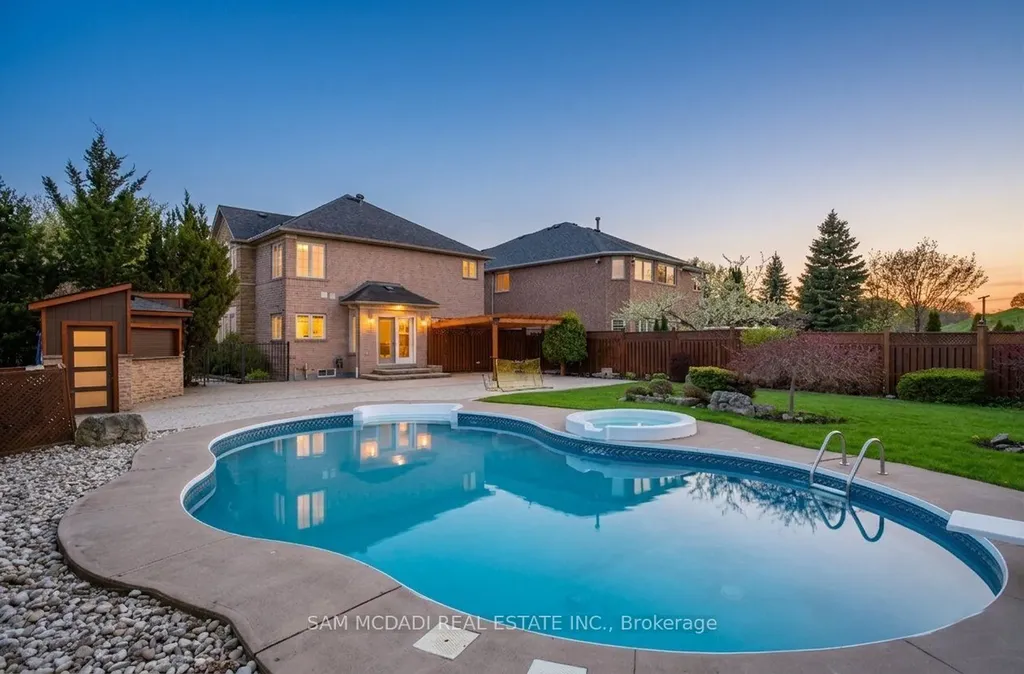 1159 Barnswallow Court Mississauga ON L5V 2J6
