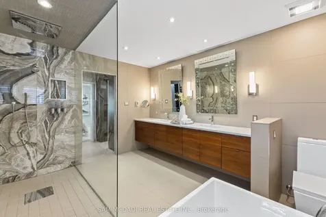 1159 Barnswallow Court Mississauga ON L5V 2J6