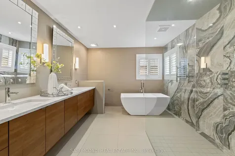 1159 Barnswallow Court Mississauga ON L5V 2J6