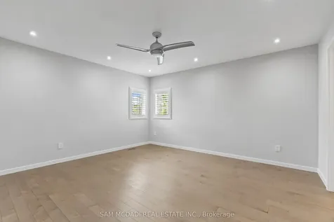 1159 Barnswallow Court Mississauga ON L5V 2J6