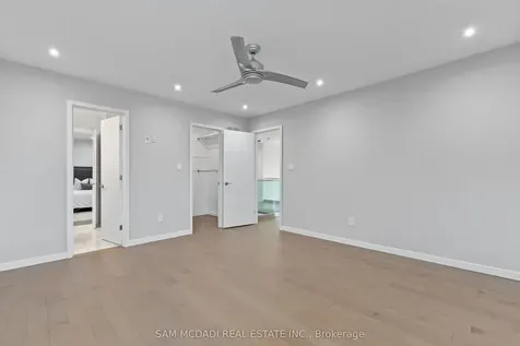 1159 Barnswallow Court Mississauga ON L5V 2J6