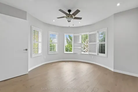 1159 Barnswallow Court Mississauga ON L5V 2J6