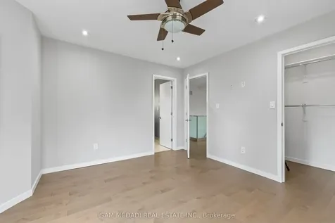 1159 Barnswallow Court Mississauga ON L5V 2J6
