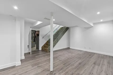 1159 Barnswallow Court Mississauga ON L5V 2J6