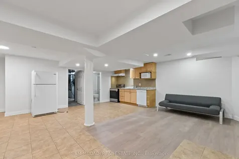 1159 Barnswallow Court Mississauga ON L5V 2J6