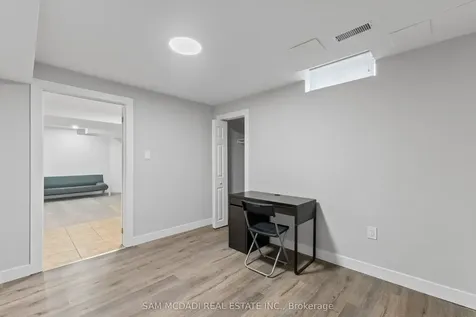 1159 Barnswallow Court Mississauga ON L5V 2J6