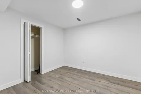 1159 Barnswallow Court Mississauga ON L5V 2J6