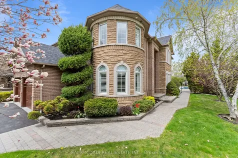 1159 Barnswallow Court Mississauga ON L5V 2J6