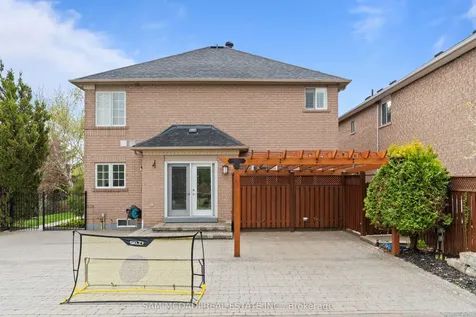 1159 Barnswallow Court Mississauga ON L5V 2J6