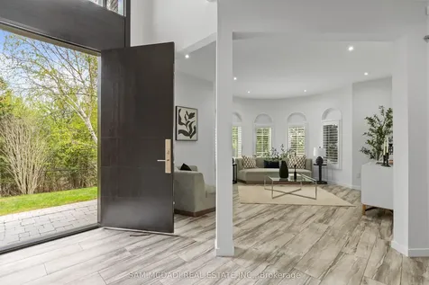 1159 Barnswallow Court Mississauga ON L5V 2J6