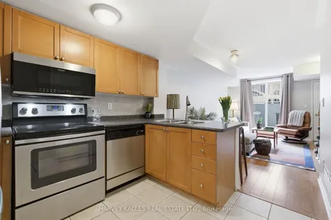 20 Turntable Crescent Toronto ON M6H 4K9