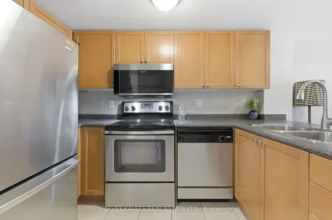 20 Turntable Crescent Toronto ON M6H 4K9