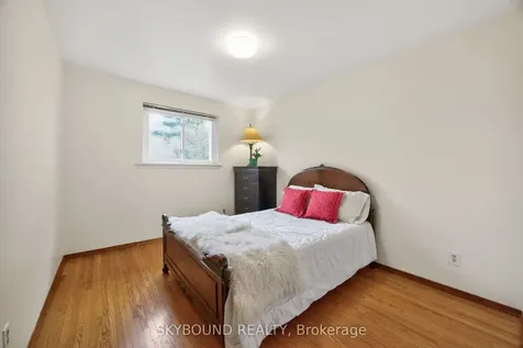 855 Flagship Drive Mississauga ON L4Y 2J5