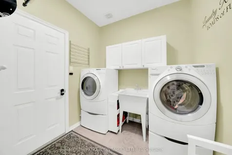 217 Ellis Crescent Milton ON L9T 6B5