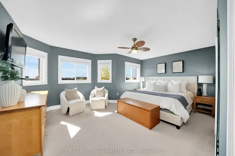 217 Ellis Crescent Milton ON L9T 6B5